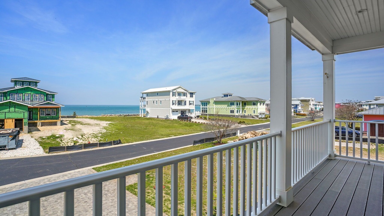 Photo of Patio Balcony in Sea Cottage Addition