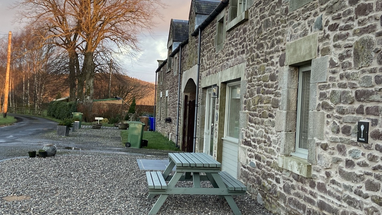 Photo of Patio Balcony in Auchengray