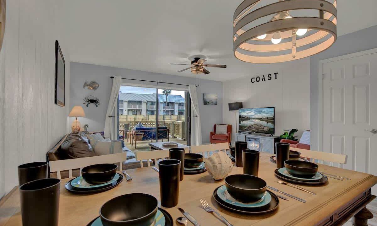 Photo of Livingroom in Harbor Oaks