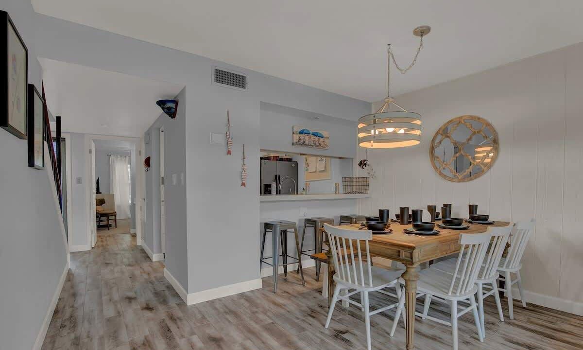 Photo of Livingroom in Harbor Oaks