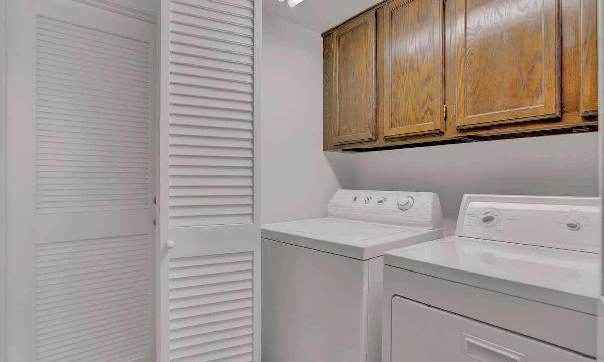 Photo of Bedroom in Harbor Oaks
