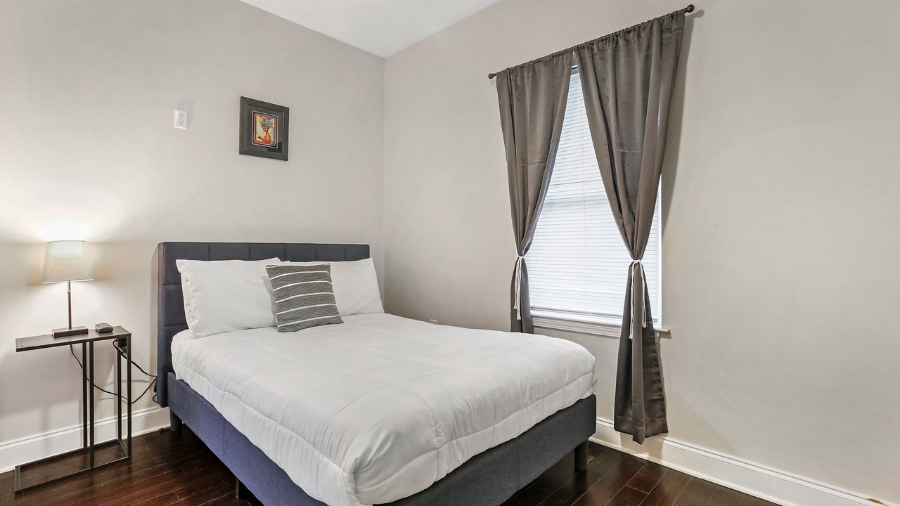 Photo of Bedroom in Seventh Ward