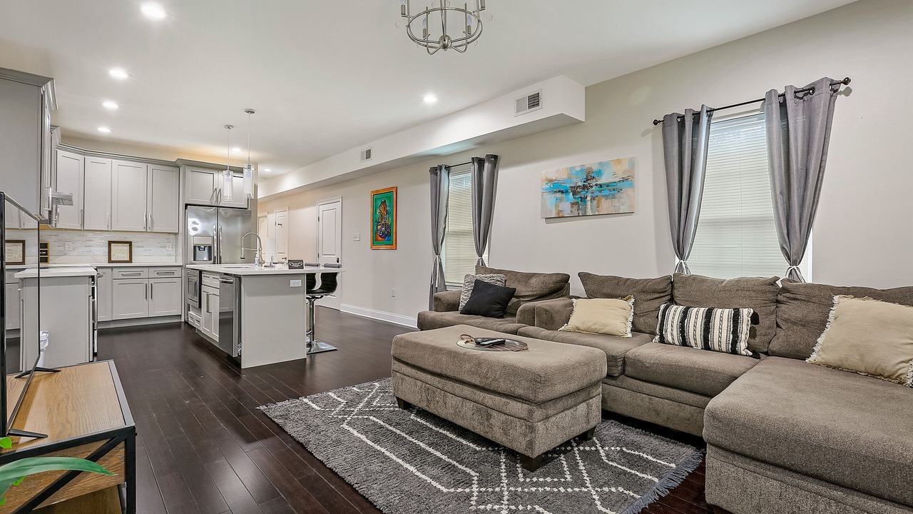 Photo of Livingroom in Seventh Ward