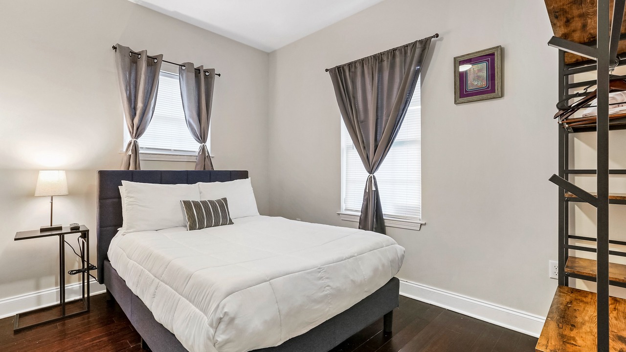 Photo of Bedroom in Seventh Ward