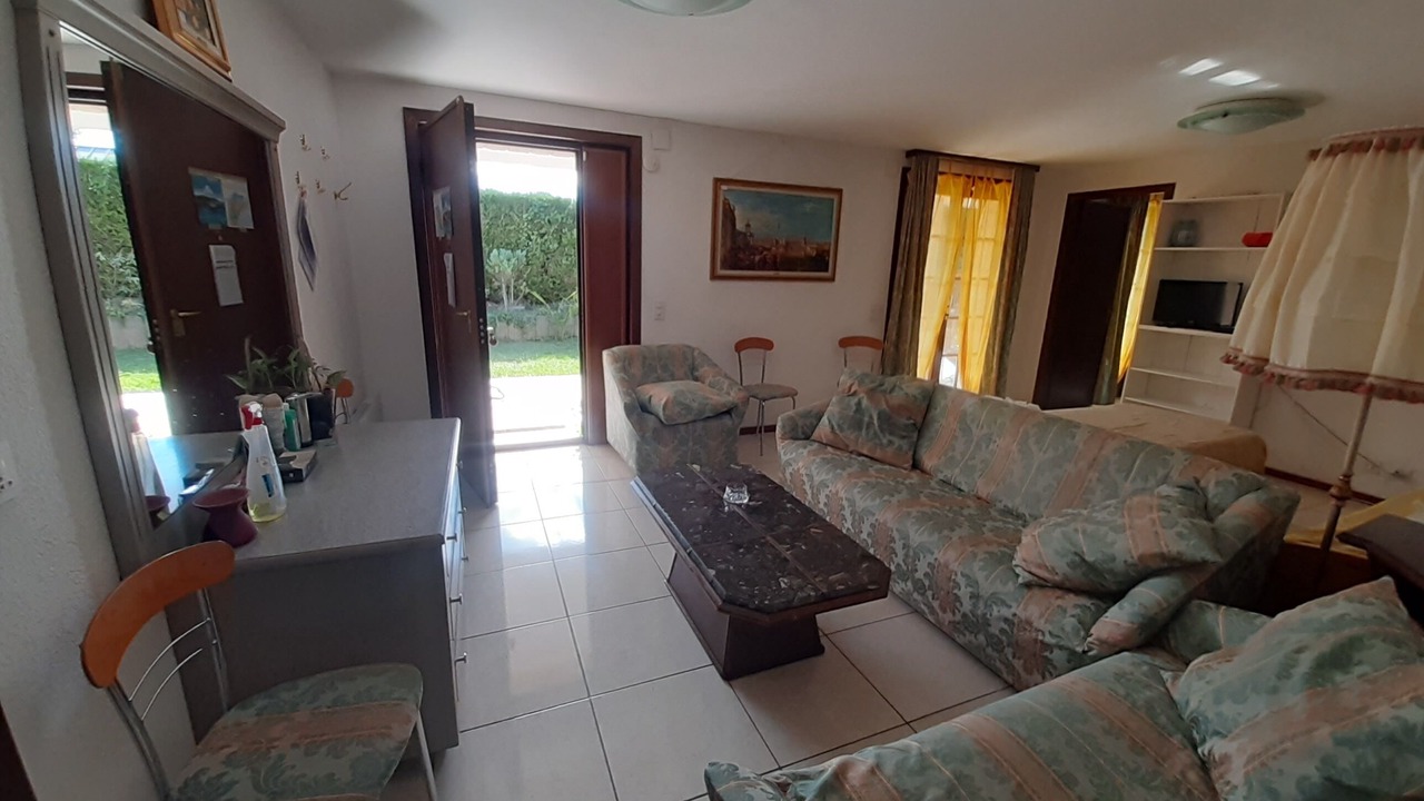 Photo of Livingroom in Montreux