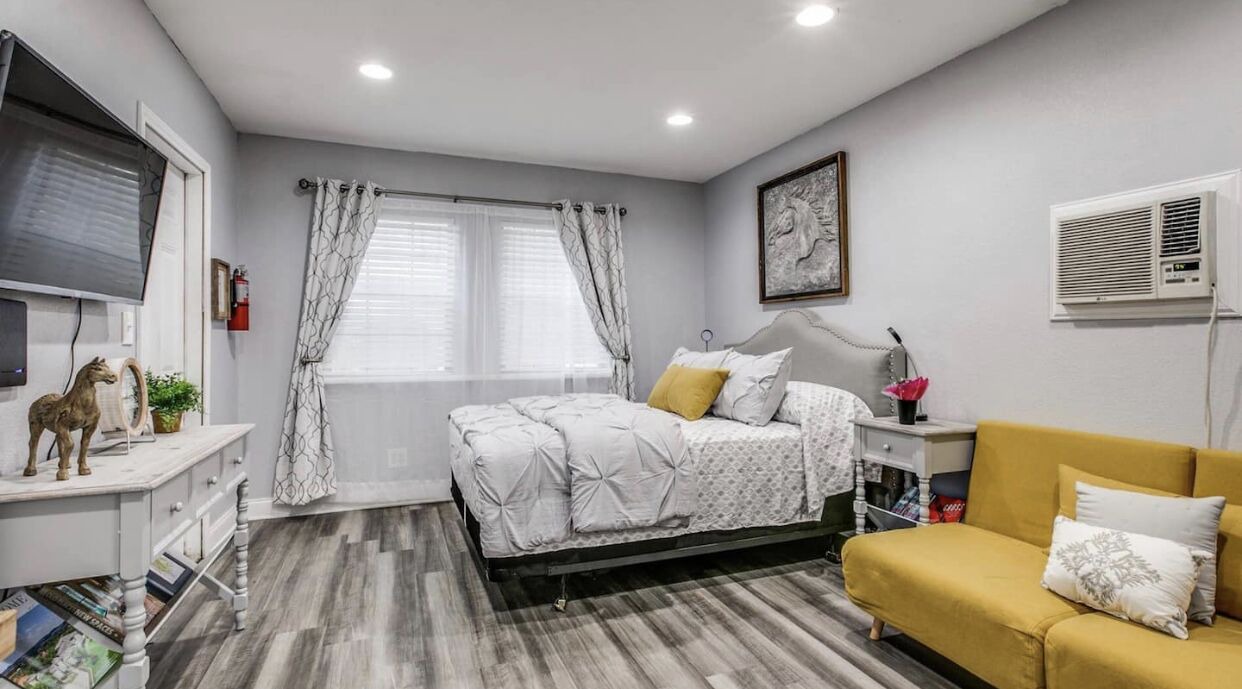 Photo of Bedroom in North San Antonio - SAT