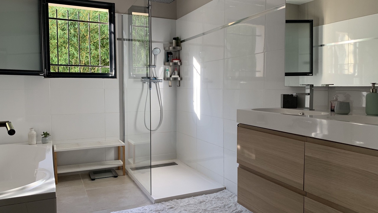 Photo of Bathroom in Sommieres