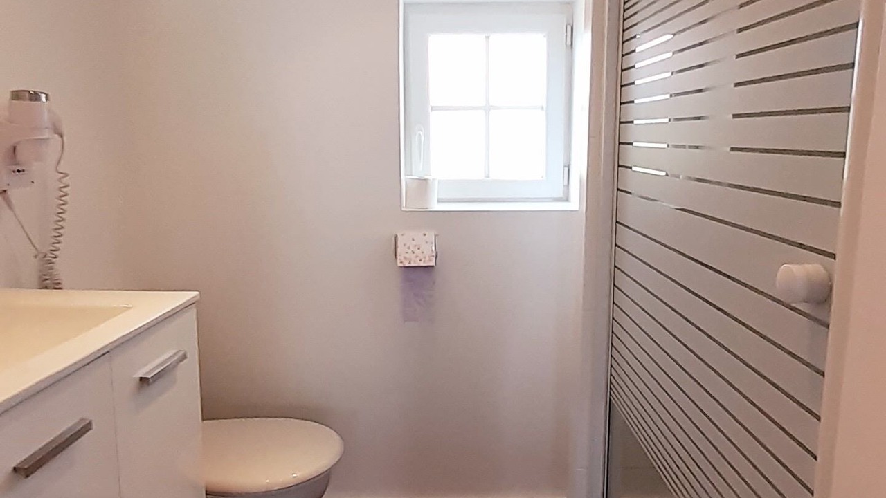 Photo of Bathroom in Beuvrequen