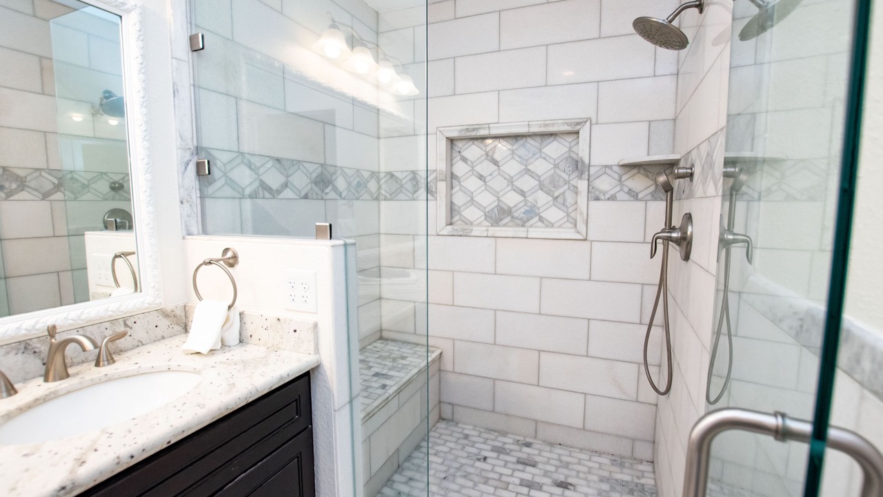 Photo of Bathroom in Whispering Oaks