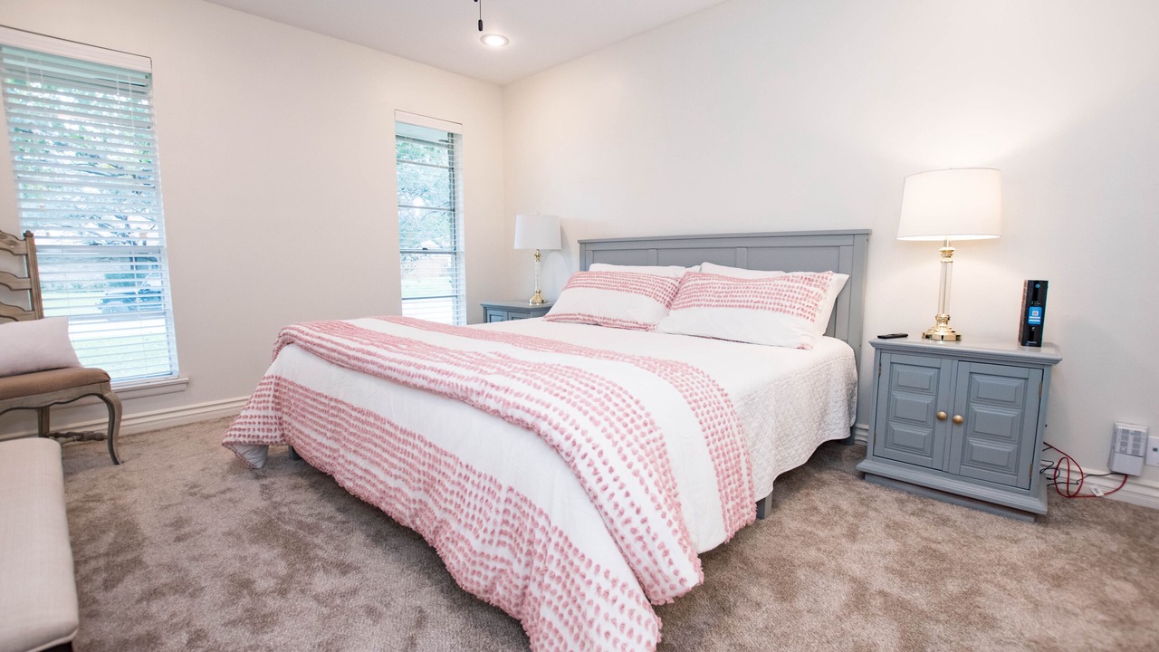 Photo of Bedroom in Whispering Oaks