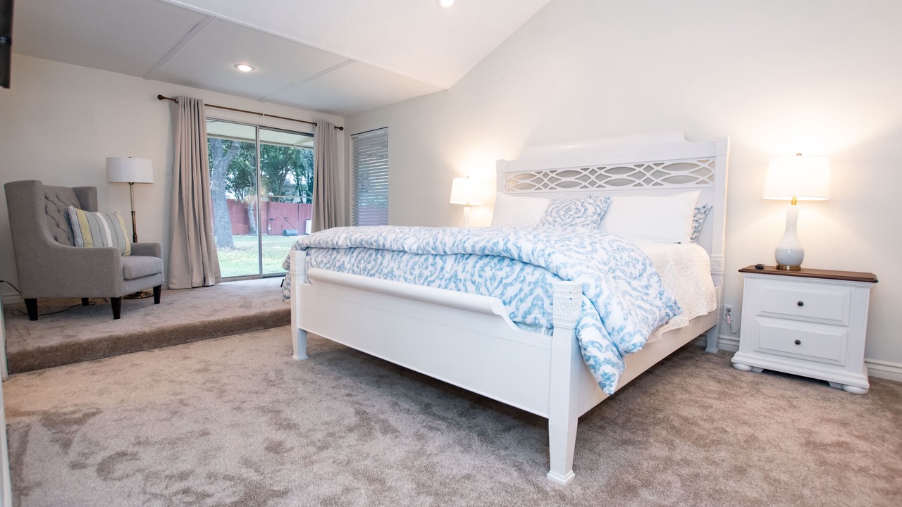 Photo of Bedroom in Whispering Oaks