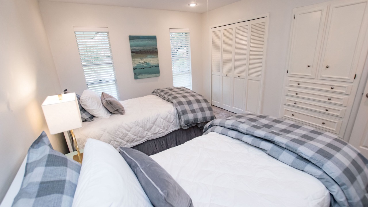 Photo of Bedroom in Whispering Oaks