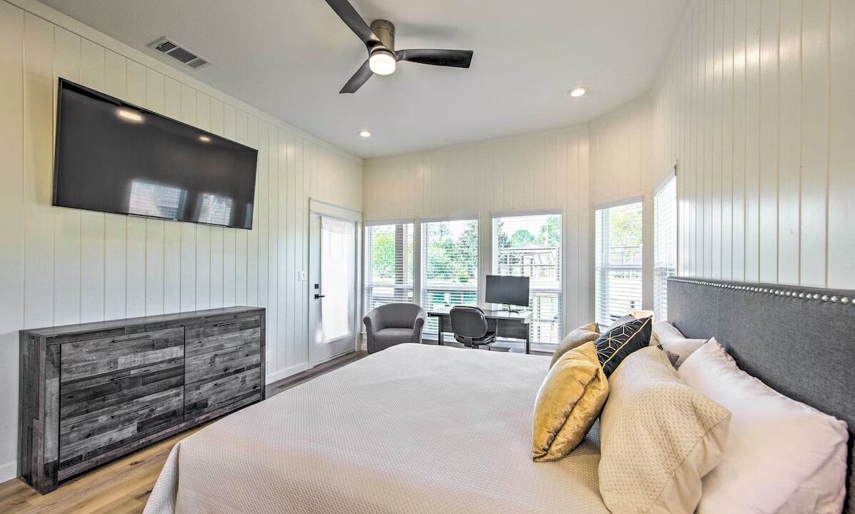 Photo of Bedroom in Tool