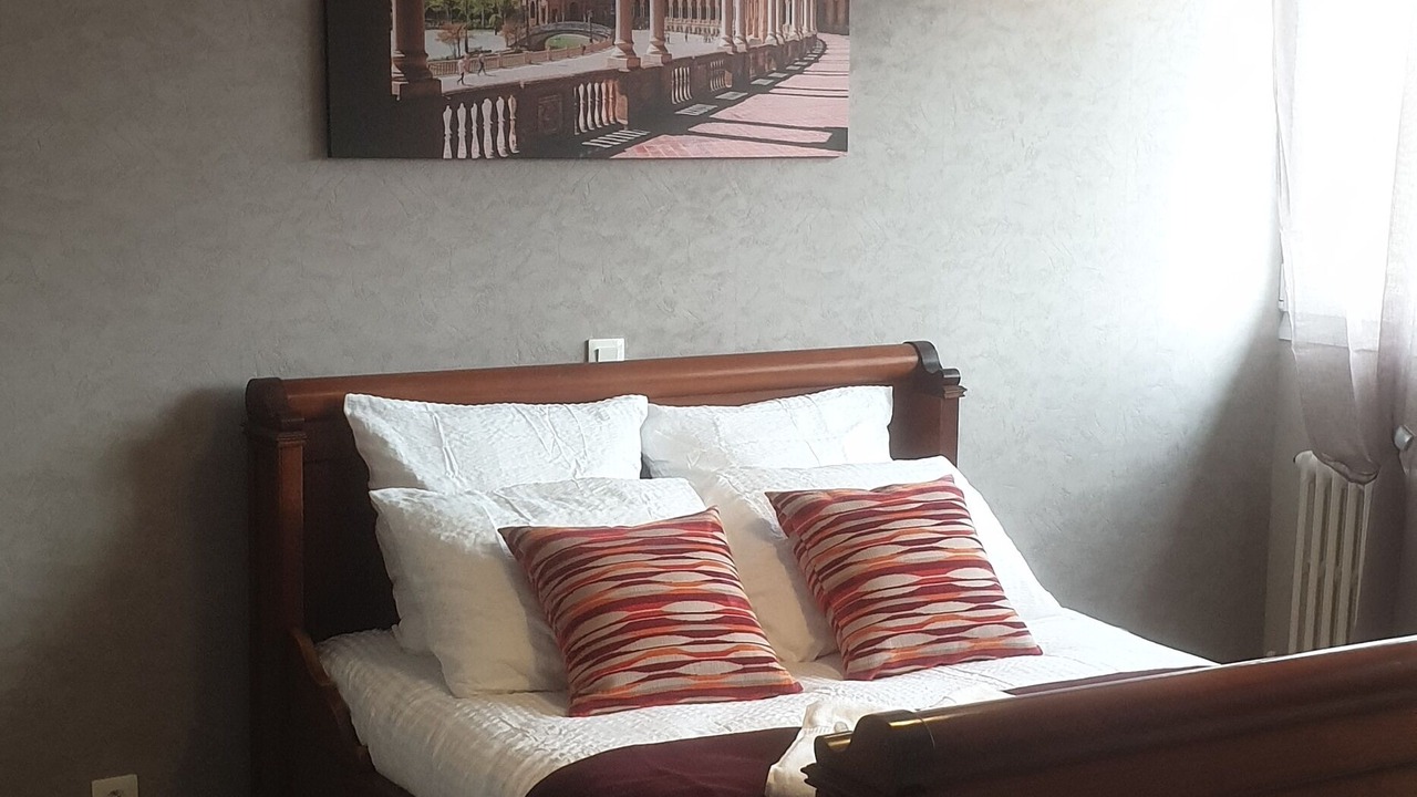 Photo of Bedroom in Machault