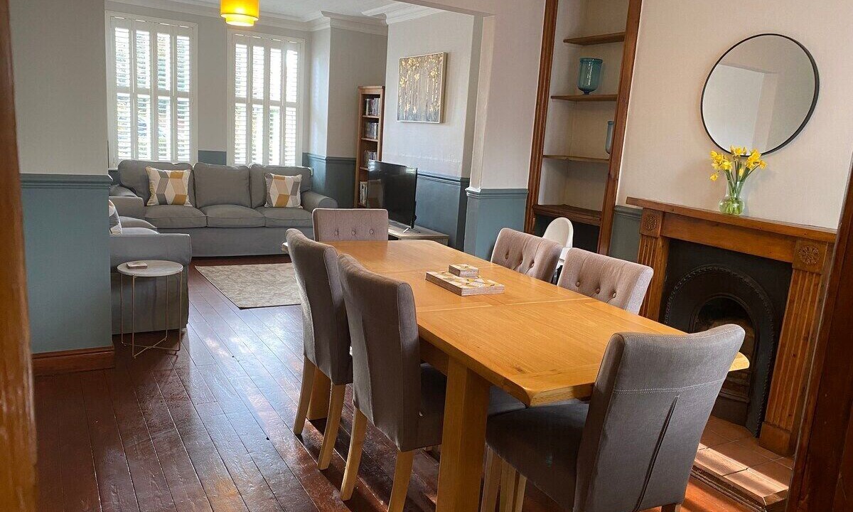 Photo of Others in Haxby