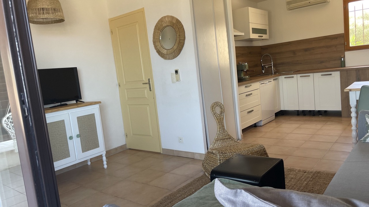 Photo of Livingroom in Lozari