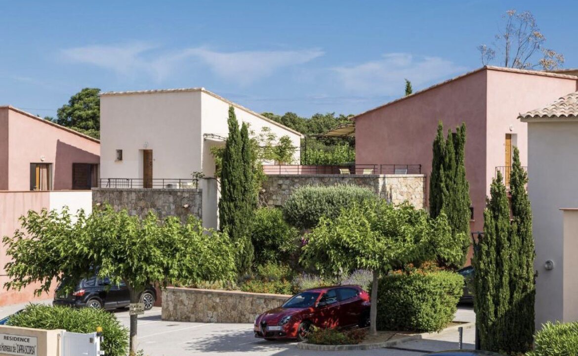 Photo of Outdoor in Lozari