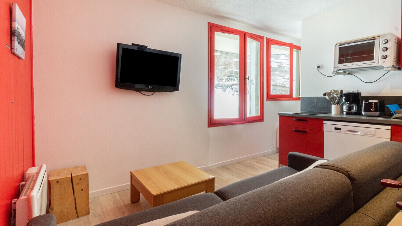 Photo of Livingroom in Genos