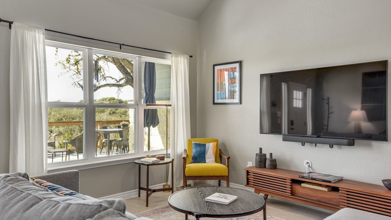 Photo of Bedroom in Canyon Lake