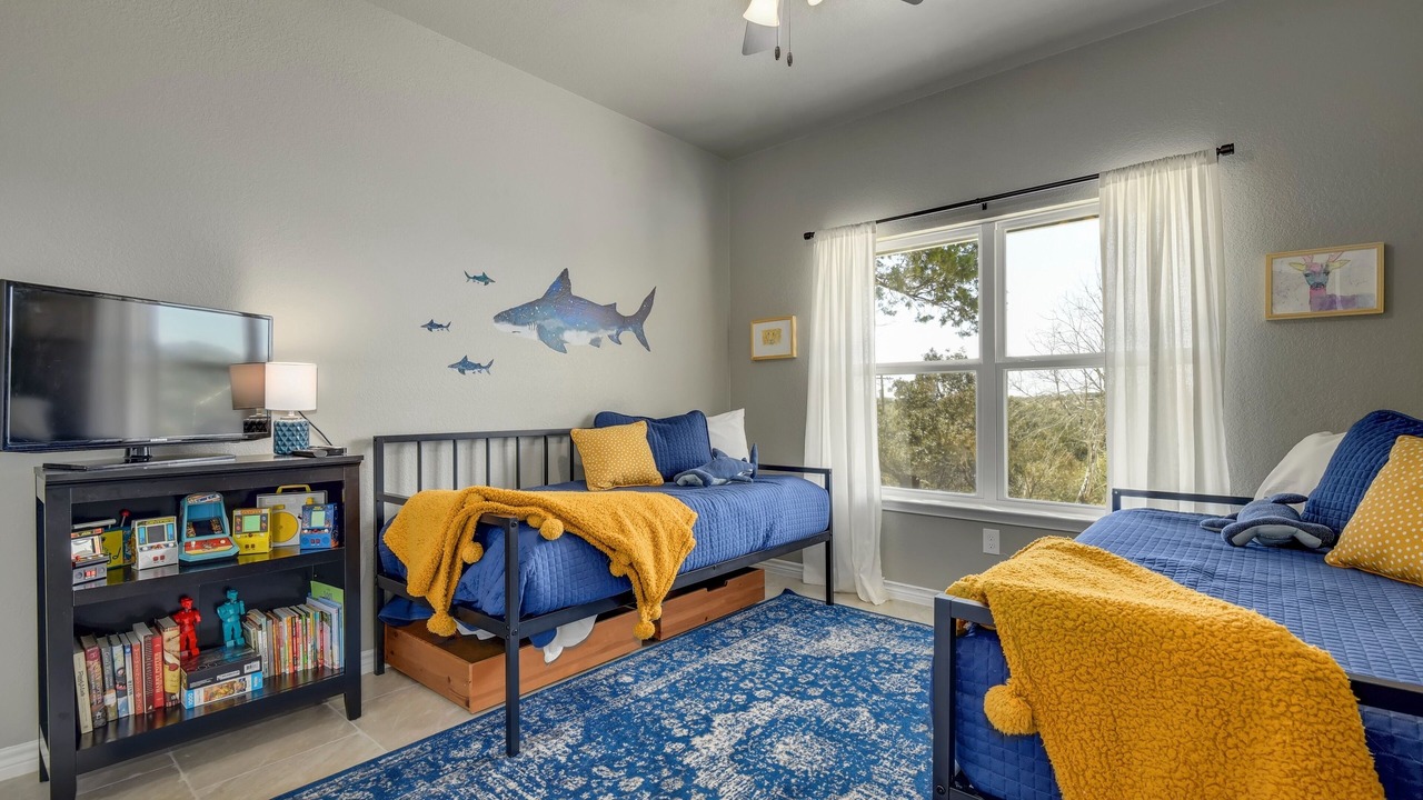 Photo of Bedroom in Canyon Lake