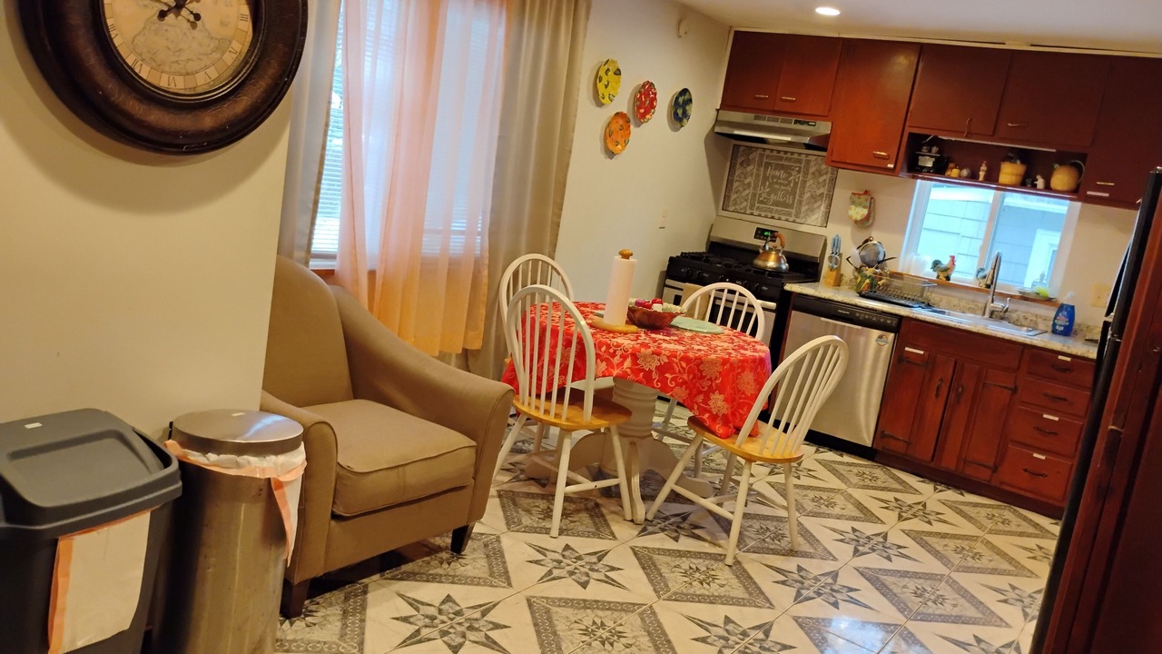 Photo of Others in Monticello