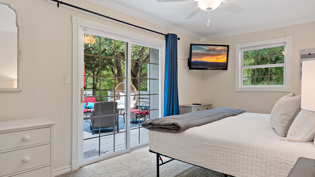 Photo of Bedroom in Enchanted Oaks