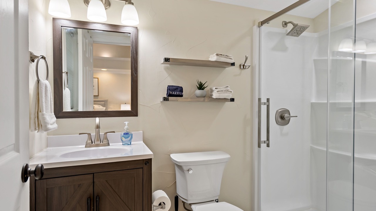 Photo of Bathroom in Enchanted Oaks