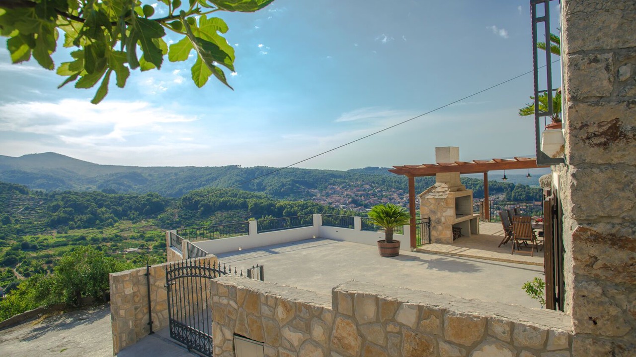 Photo of Patio Balcony in Vrisnik