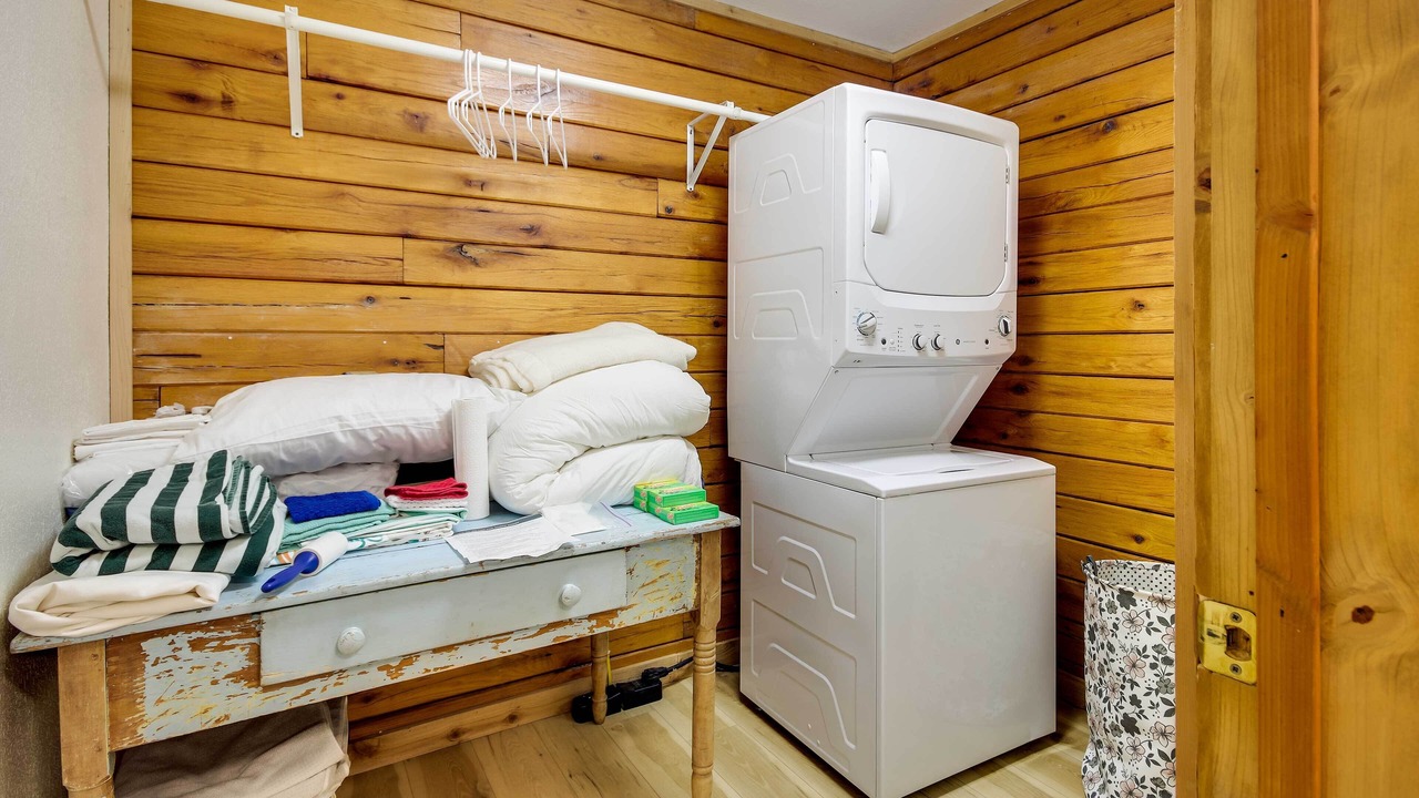 Photo of Bedroom in Pineville