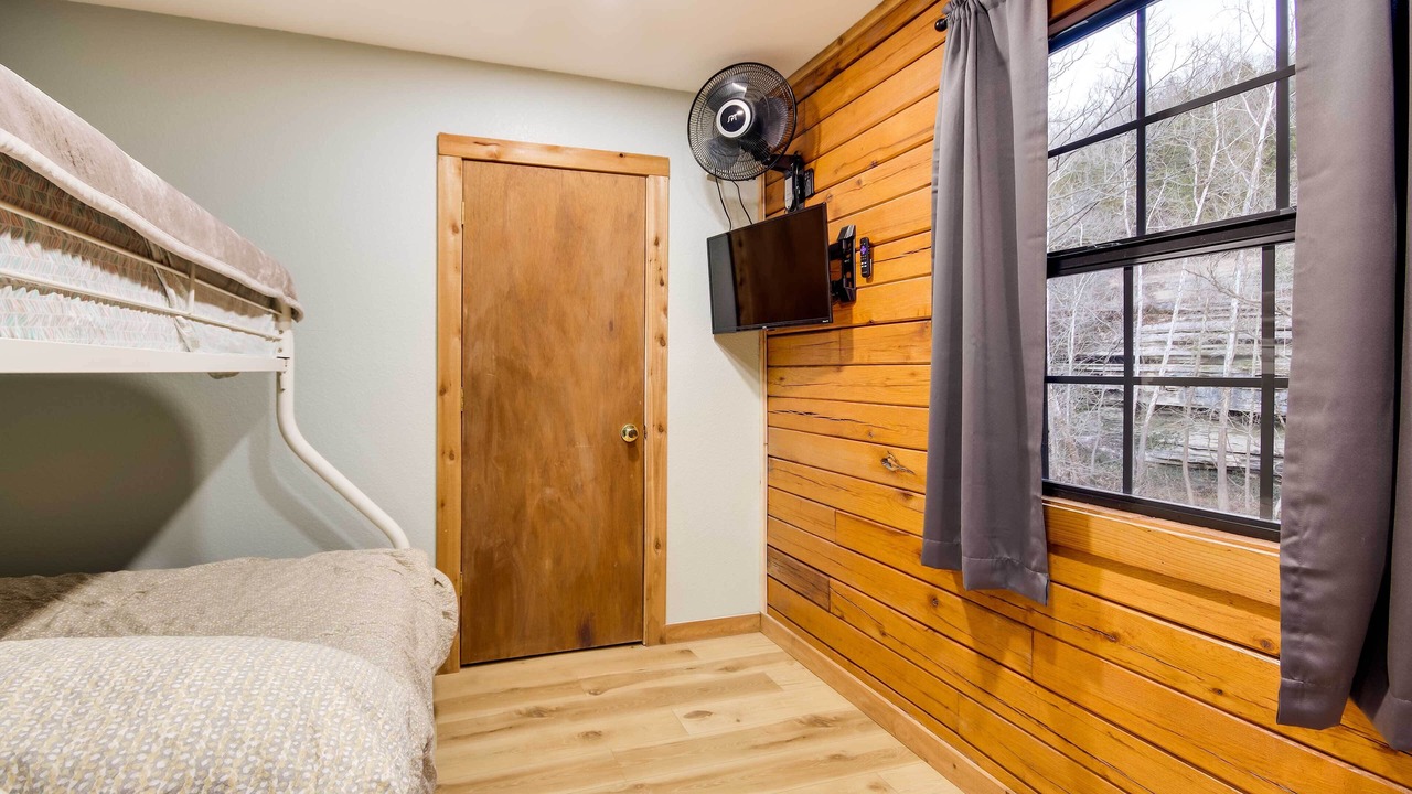 Photo of Bedroom in Pineville