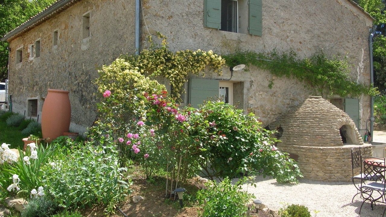 Photo of Patio Balcony in Merindol-les-Oliviers