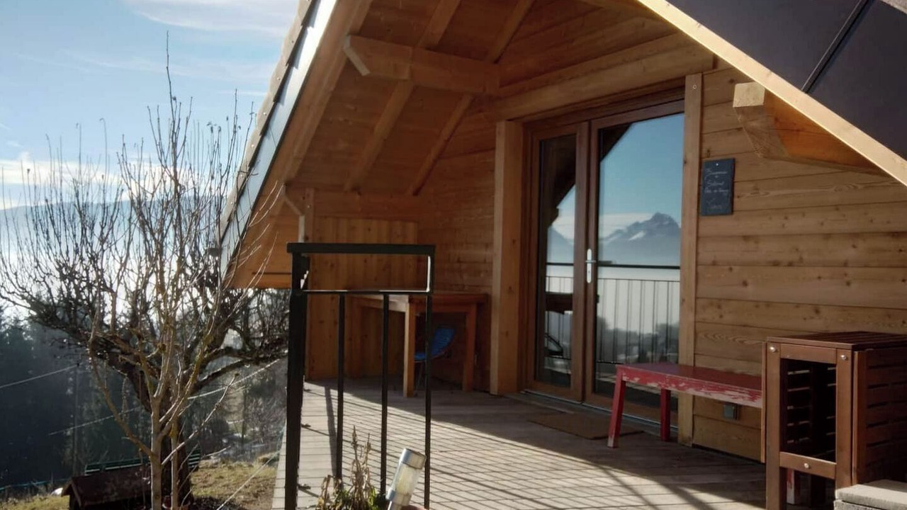 Photo of Patio Balcony in Talloires-Montmin