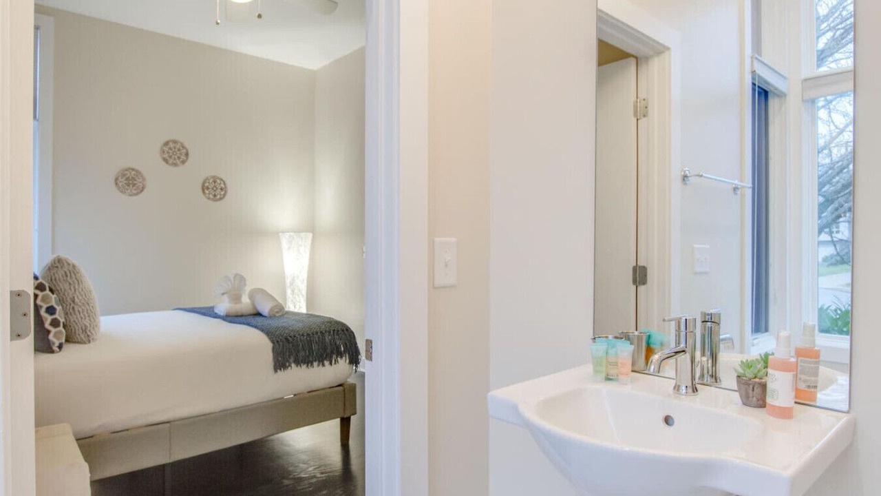 Photo of Bathroom in Edgehill
