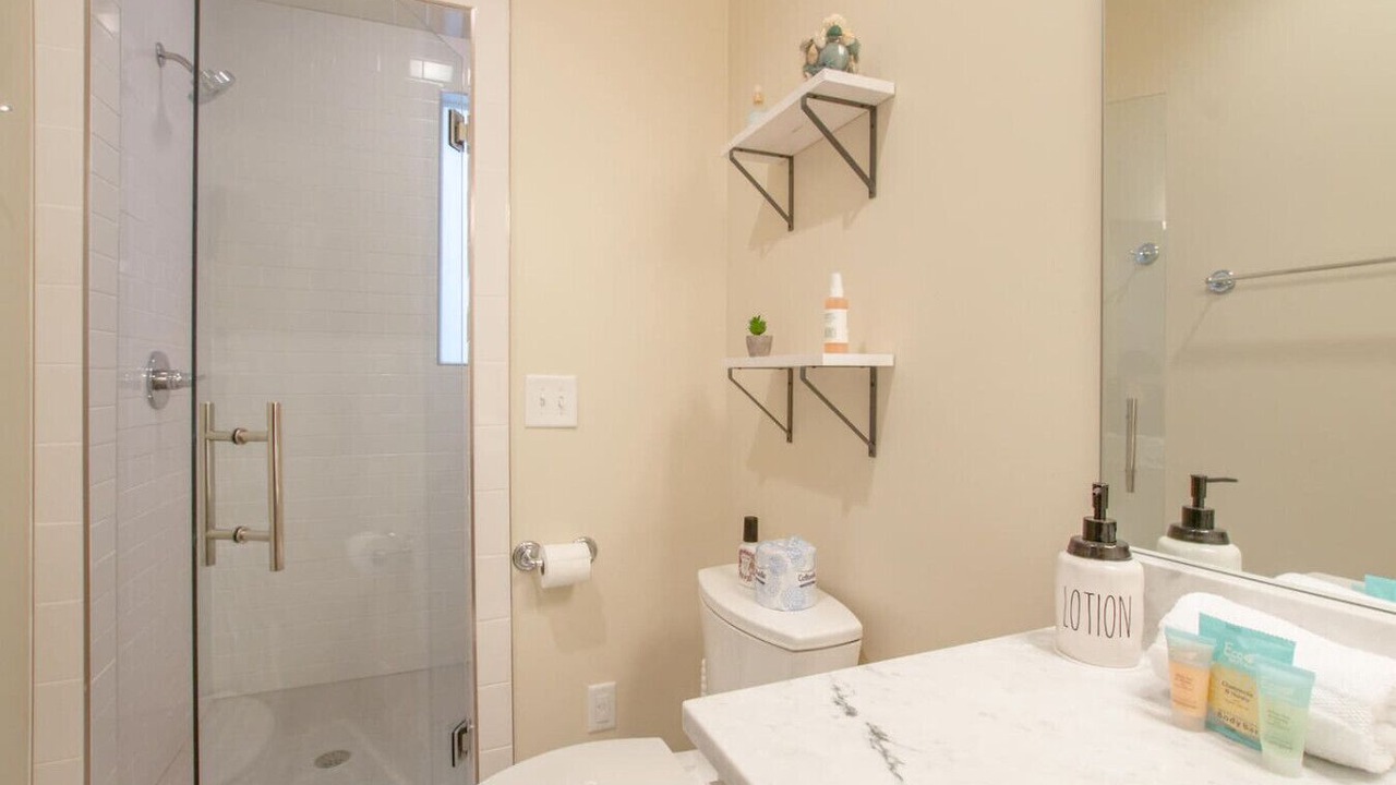 Photo of Bathroom in Edgehill