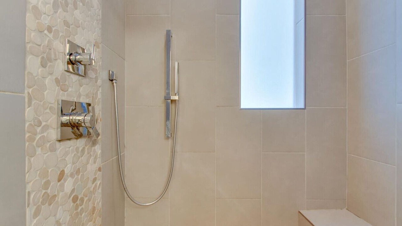 Photo of Bathroom in Edgehill