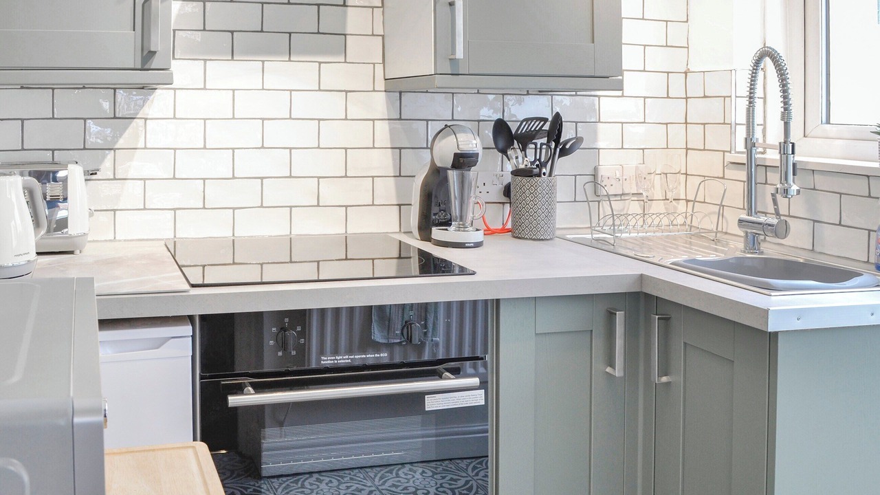 Photo of Others in Wing