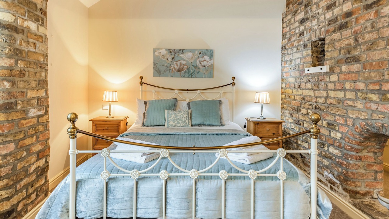 Photo of Others in Arnold