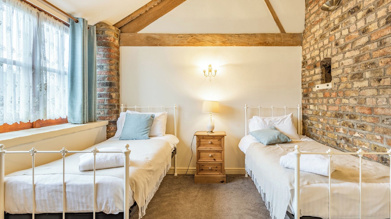 Photo of Others in Arnold