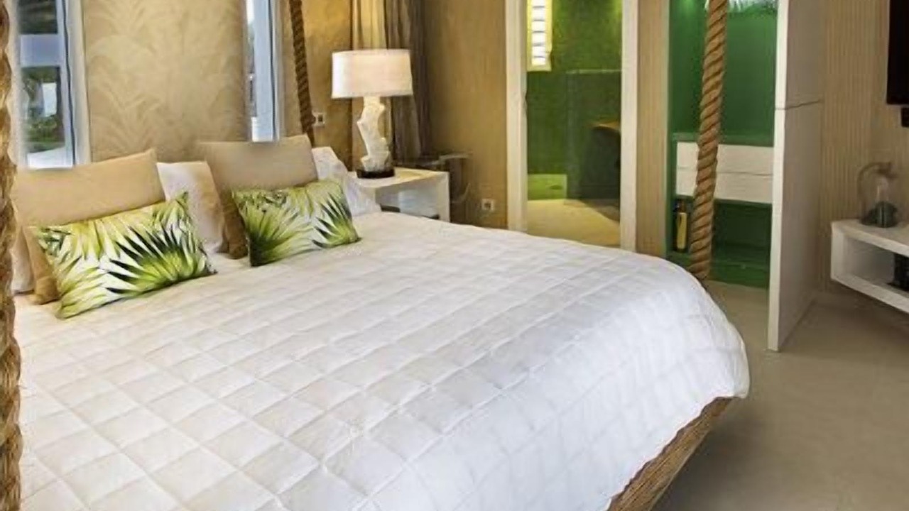 Photo of Bedroom in Plum Bay