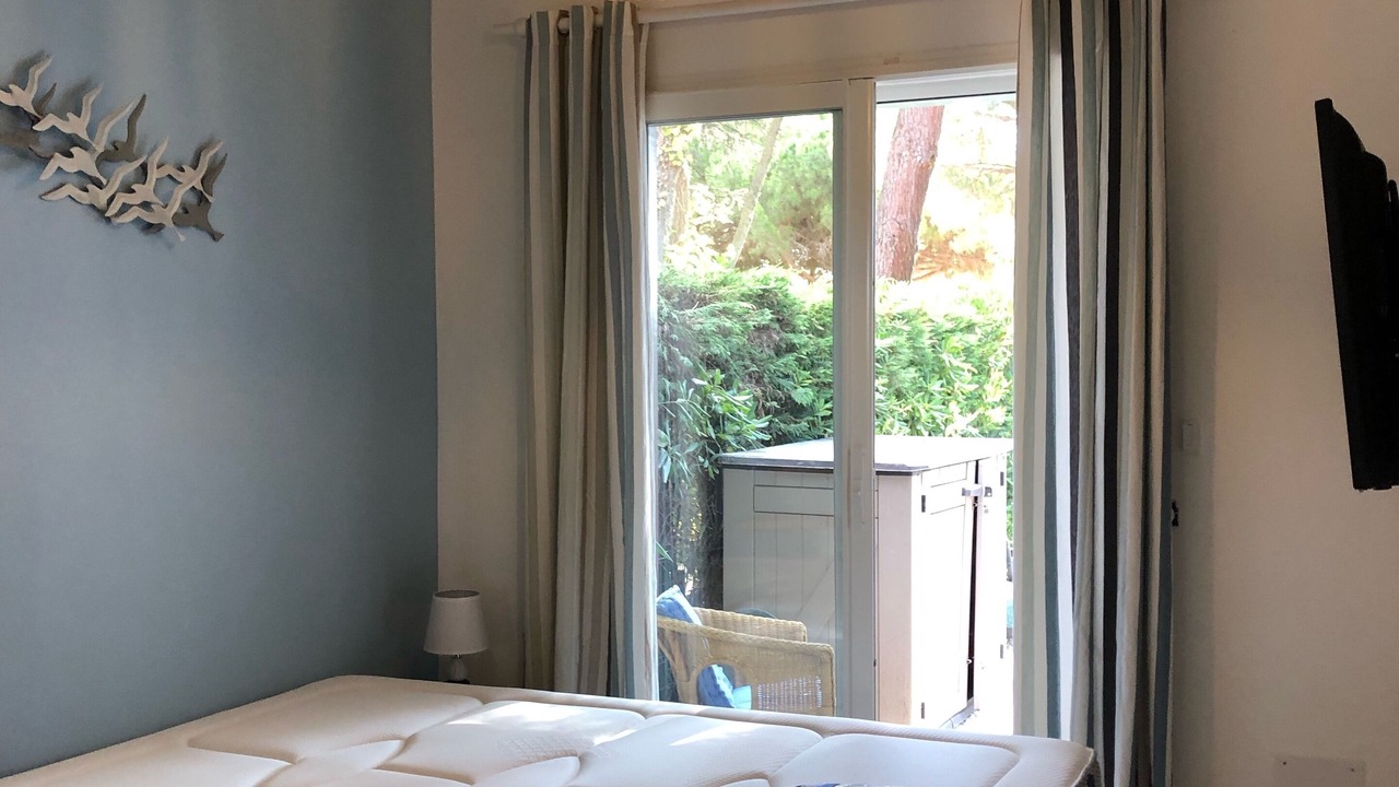 Photo of Bedroom in Saint-Cyprien Plage