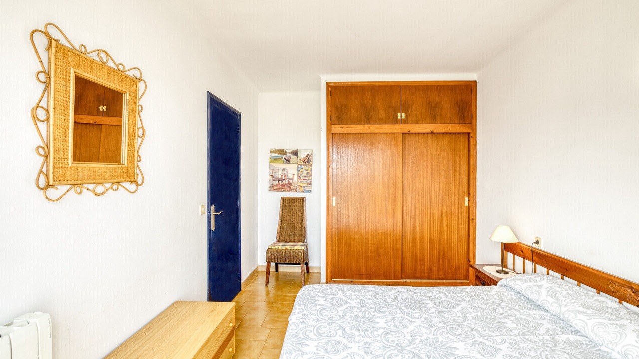 Photo of Bedroom in Llanca