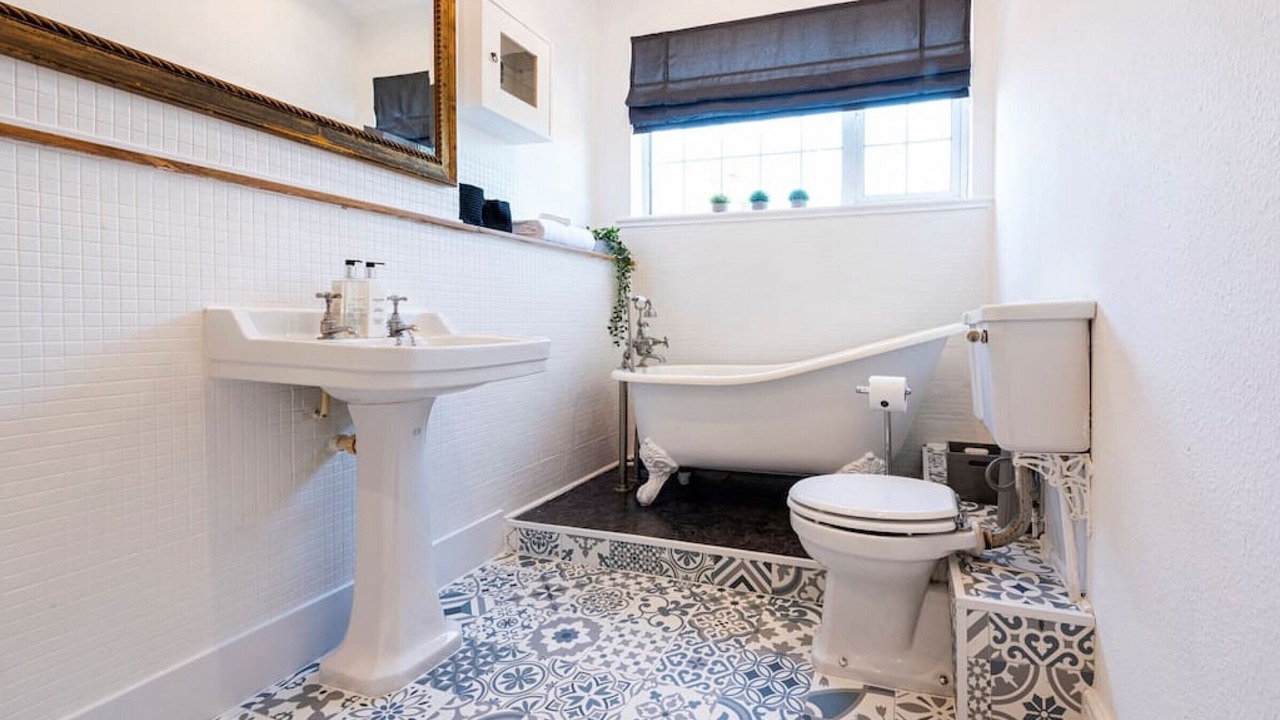 Photo of Bathroom in Ollerton