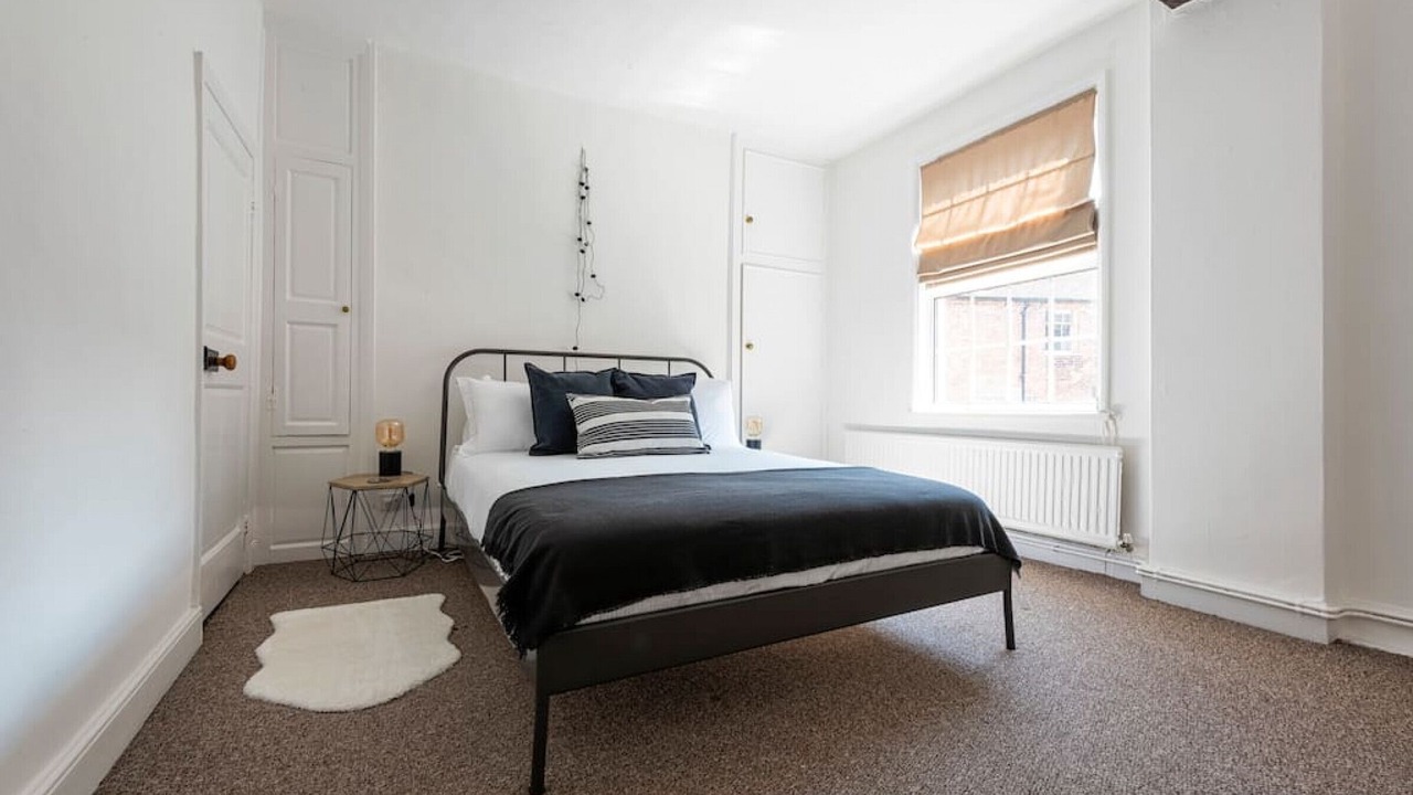 Photo of Bedroom in Ollerton