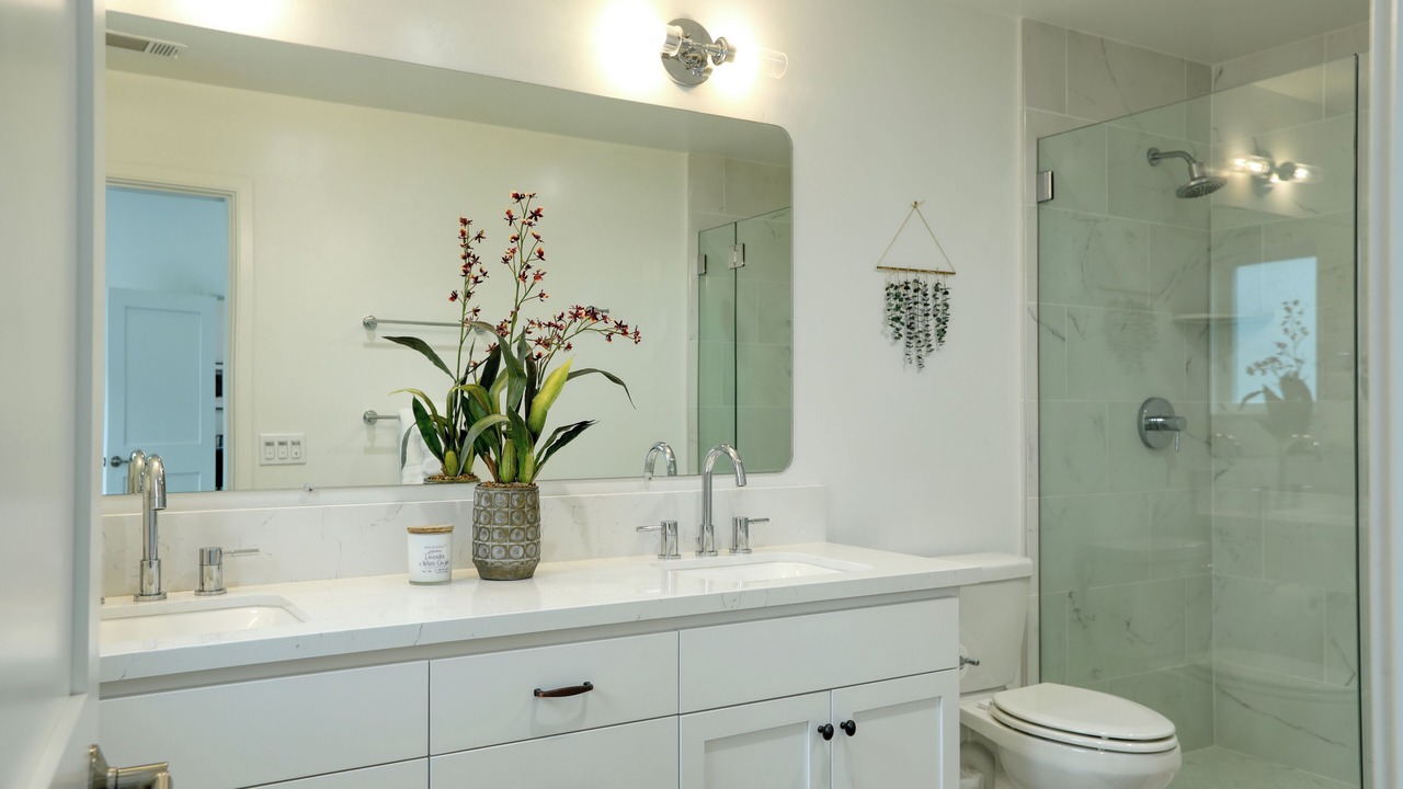 Photo of Bathroom in Shell Beach
