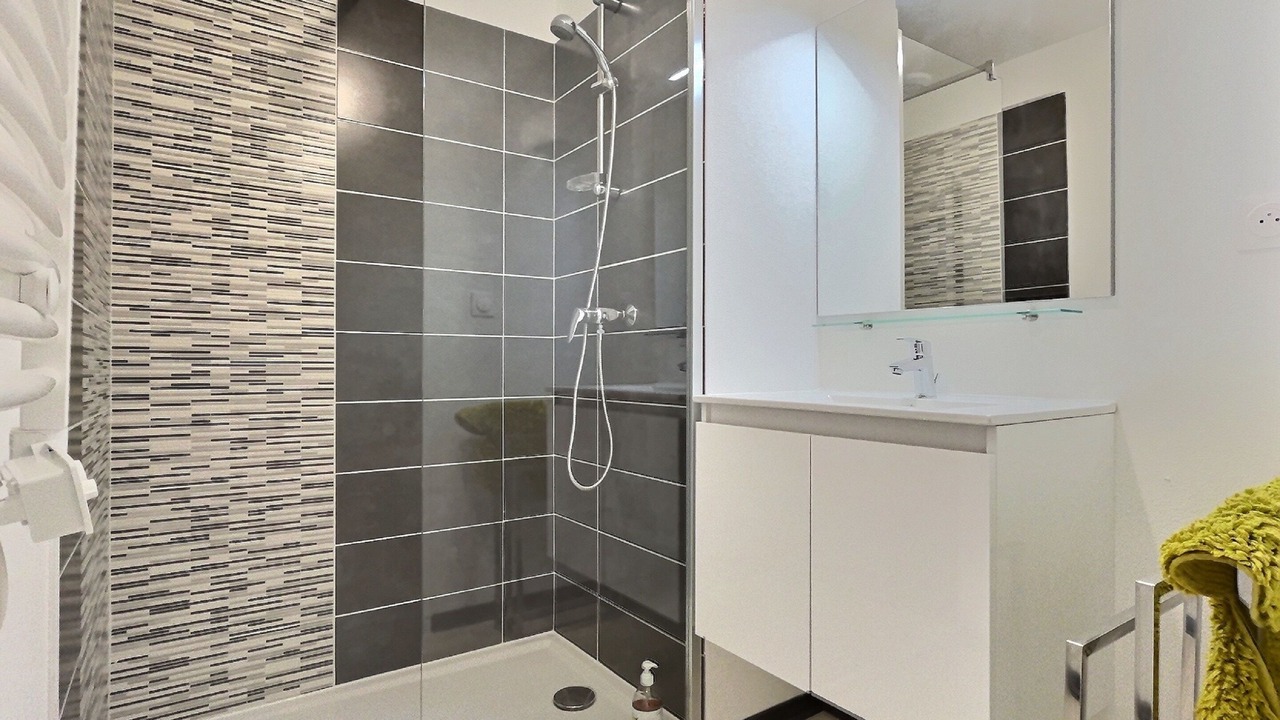 Photo of Bathroom in Serignan