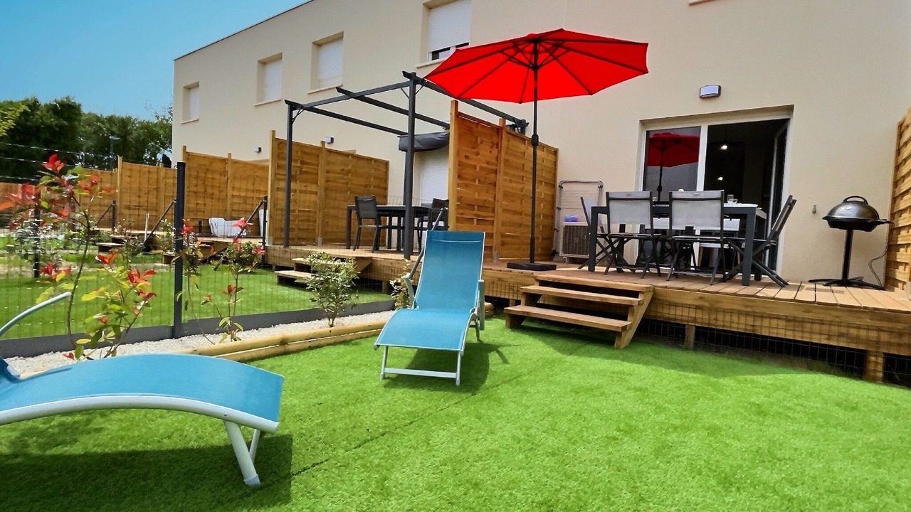 Photo of Patio Balcony in Serignan