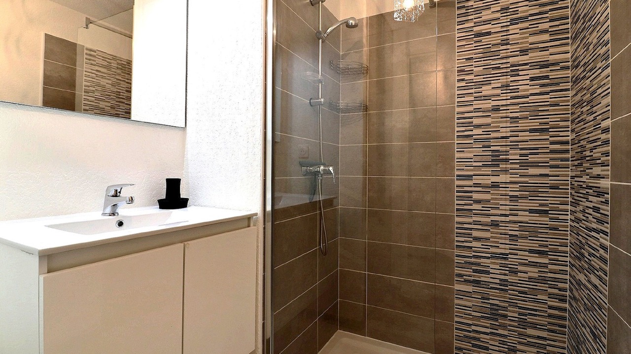 Photo of Bathroom in Serignan