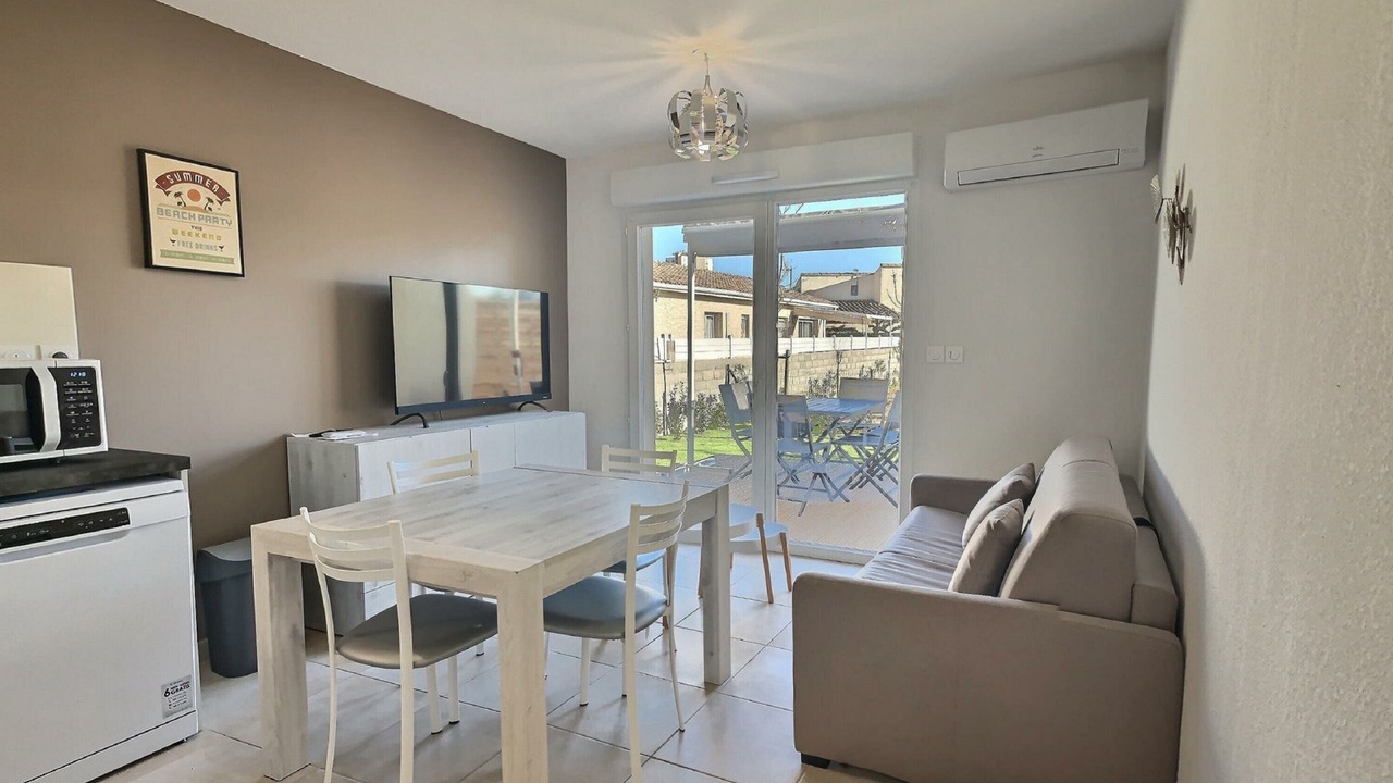 Photo of Livingroom in Serignan