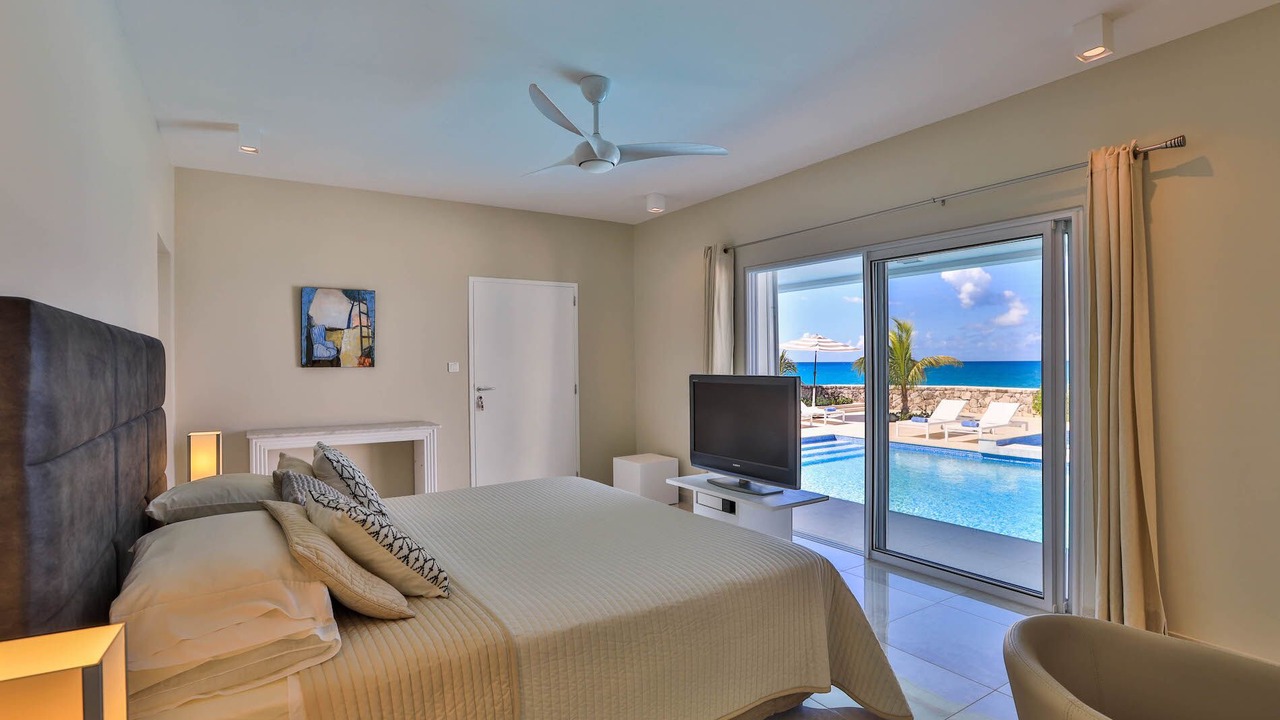 Photo of Bedroom in Plum Bay