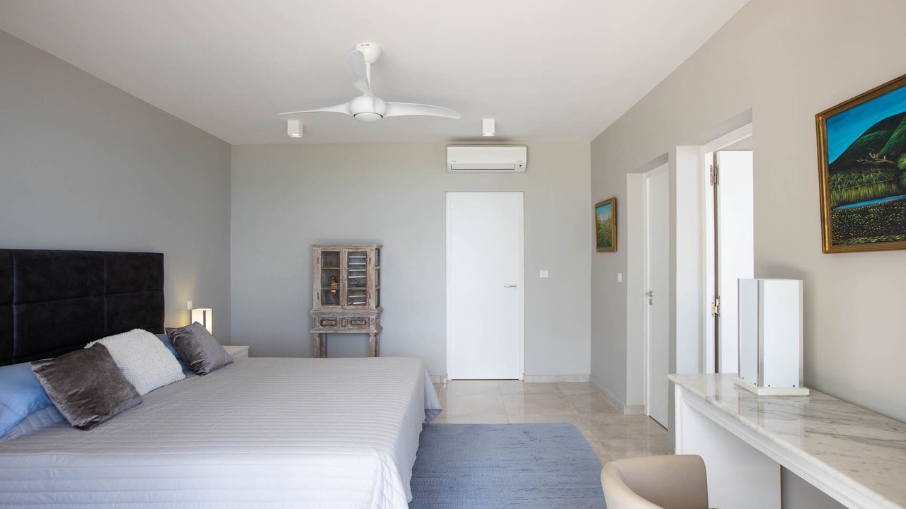 Photo of Bedroom in Plum Bay